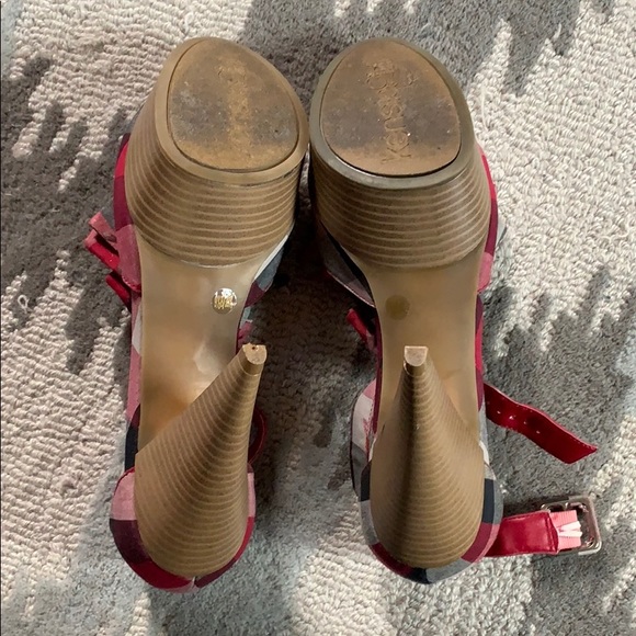 Kensie red and black plaid high heel - Picture 3 of 3